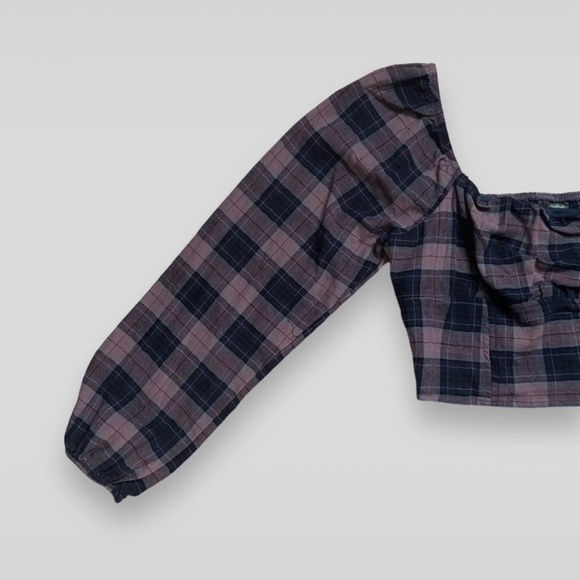 Wild Fabe XS purple/blue peasant style crop top; perfect condition‎ - Picture 2 of 5